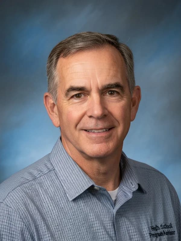 Carter Thompson headshot