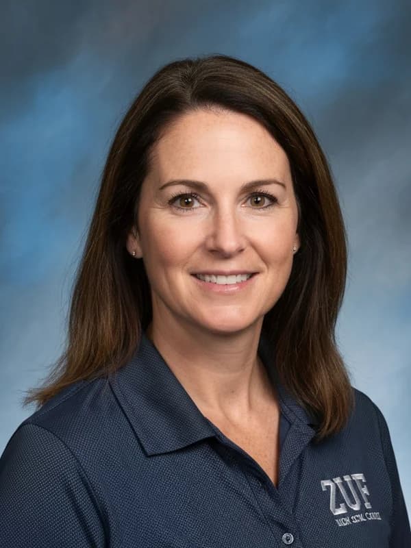 Emma Parker headshot
