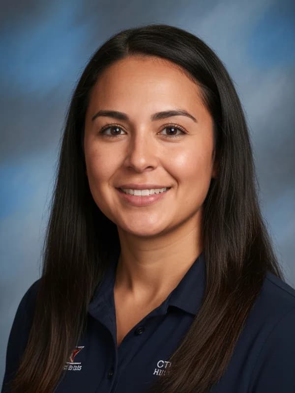 Avery Ortiz headshot